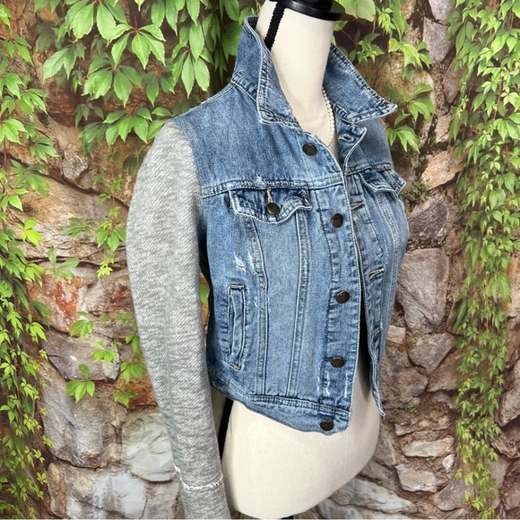 FREE PEOPLE Washed Denim Jacket with Heathered Gray Sleeves, XS - Picture 7 of 9